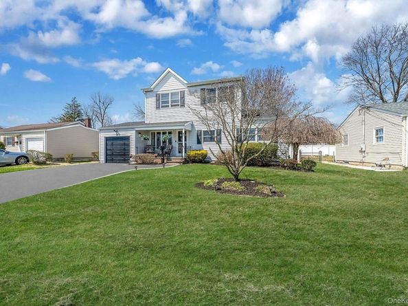 81 Dollard Drive, North Babylon NY 11703