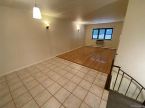 68-05 242nd Street 31A, Little Neck NY 11362