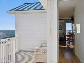6 Soundview Drive North deck, Montauk NY 11954
