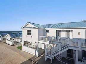6 Soundview Drive North deck, Montauk NY 11954