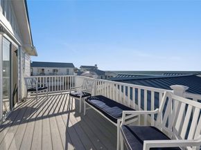 6 Soundview Drive North deck, Montauk NY 11954
