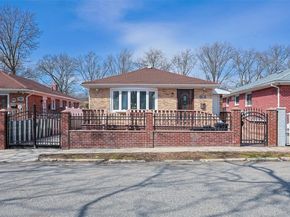 22447 76th Road, Oakland Gardens NY 11364