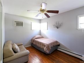 1221 Wantagh Oaks Gate, Wantagh NY 11793