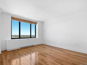 10 City Place PH4F, White Plains NY 10601
