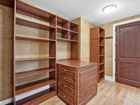10 City Place PH4F, White Plains NY 10601