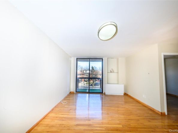 7124 164th Street 2FL, Fresh Meadows NY 11365