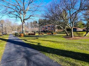 4 Bryant Crescent 2C, White Plains NY 10605