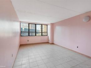 300 Cathedral Parkway 5K, New York (Manhattan) NY 10026