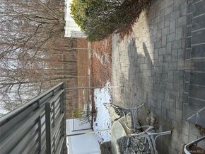 10 Shiloh Court, Coram NY 11727