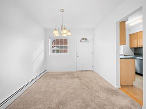 252 Village Drive 252, Hauppauge NY 11788