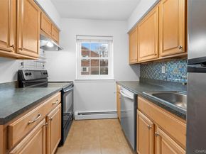 252 Village Drive 252, Hauppauge NY 11788