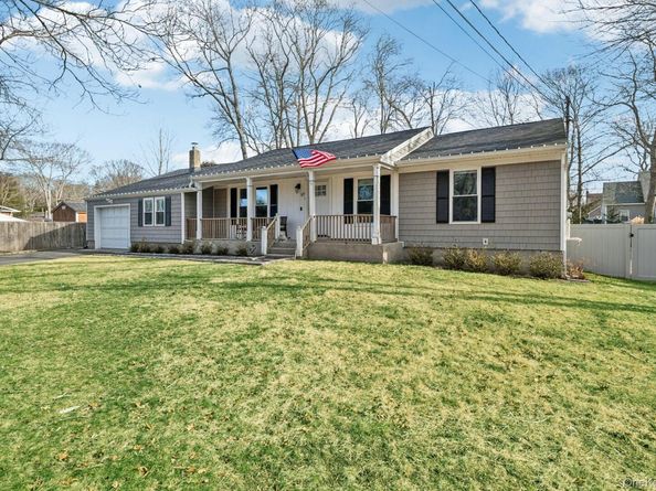 65 Beachfern Road, Center Moriches NY 11934