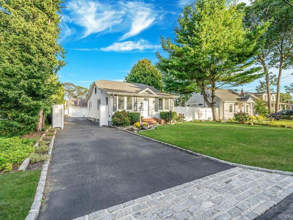 485 3rd Avenue, Bayport NY 11705