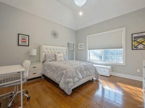 26 The Hemlocks, Roslyn Estates NY 11576