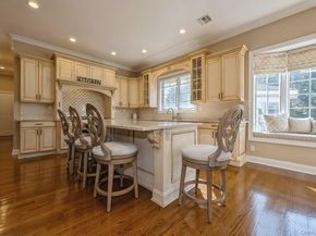 26 The Hemlocks, Roslyn Estates NY 11576