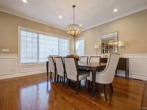 26 The Hemlocks, Roslyn Estates NY 11576