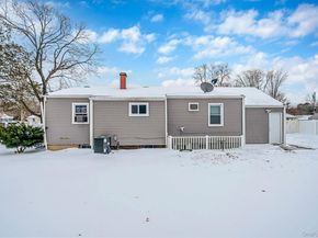 9 Amfer Court, Bay Shore NY 11706