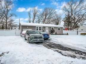 9 Amfer Court, Bay Shore NY 11706