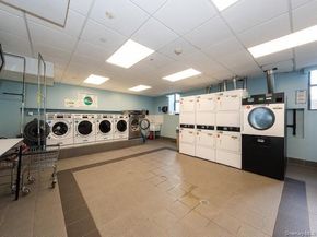 25 W Broadway 503, Long Beach NY 11561