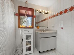 11 Muriel Road, Port Washington NY 11050