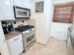 1213 E Broadway B12, Hewlett NY 11557