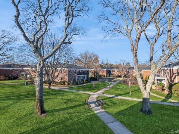 1213 E Broadway B12, Hewlett NY 11557