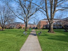 1213 E Broadway B12, Hewlett NY 11557