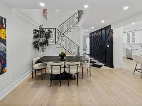 24 Chestnut Lane, Woodbury NY 11797