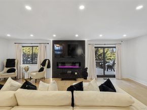 24 Chestnut Lane, Woodbury NY 11797