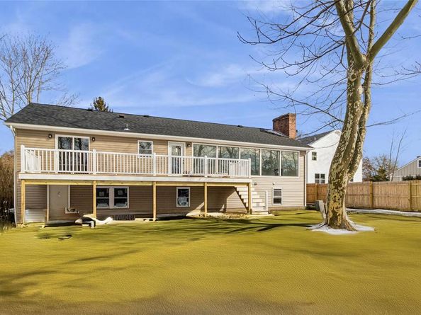 911 Ostrander Avenue, Riverhead NY 11901