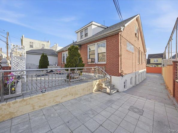 139-72 86th Road, Jamaica NY 11435