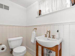 14 Eagles Bluff, Rye Brook NY 10573