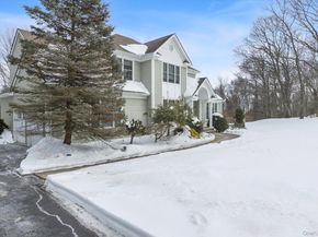 86 Louise Court, Riverhead NY 11901