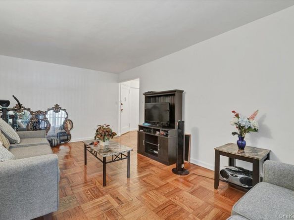 1425 Thieriot Avenue 1N, Bronx NY 10460