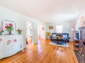 13049 217th Street, Laurelton NY 11413