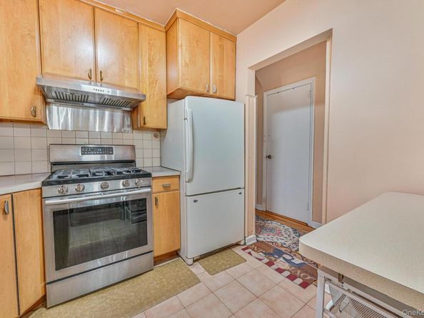 118 Edmund, Lynbrook NY 11563