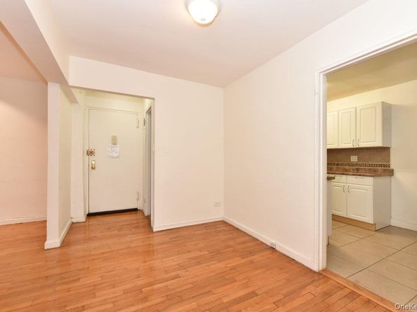 84-01 Main Street 221, Briarwood NY 11435