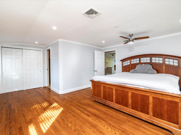 31 Alice Street, Merrick NY 11566
