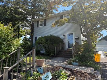 109 Cherry Drive W