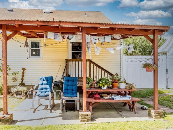 75 Herman Avenue, North Babylon NY 11703