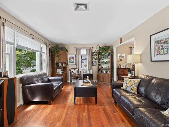 43 Pinebrook Road, New Rochelle NY 10801