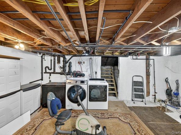 188 Donegan Avenue, East Patchogue NY 11772