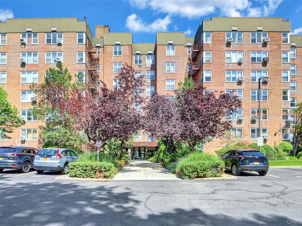 18-40 211 Street 1C, Bayside NY 11360
