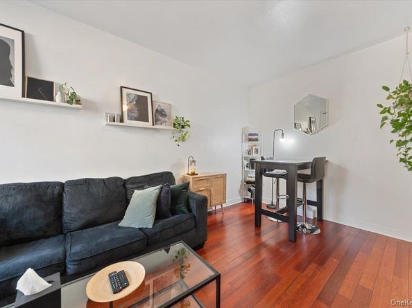 2199 Holland Avenue 4C, Bronx NY 10462