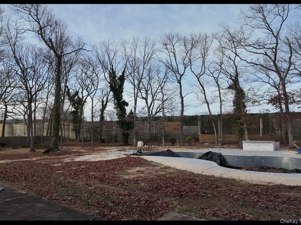 29 Thornwood Drive, Dix Hills NY 11746