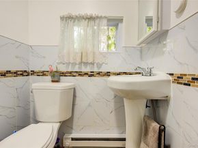 161-10 84th Road, Jamaica Hills NY 11432