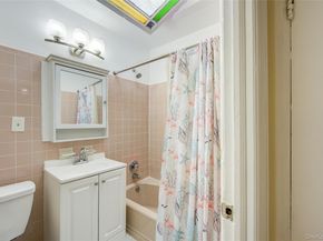 161-10 84th Road, Jamaica Hills NY 11432