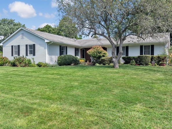 925 Theresa Drive, Mattituck NY 11952
