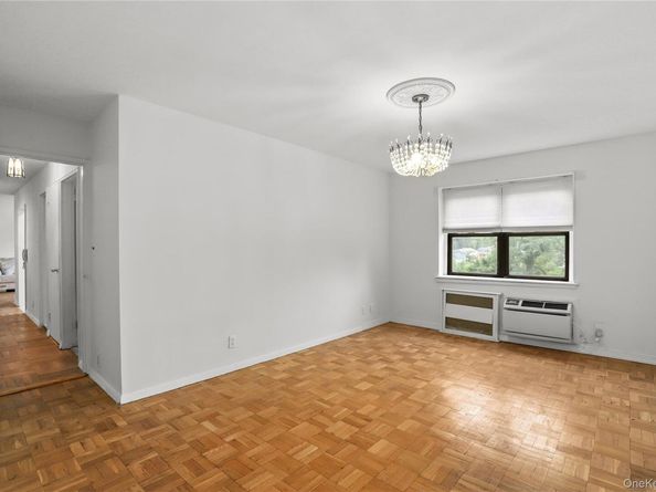 266 Pelham Road 1B, New Rochelle NY 10805