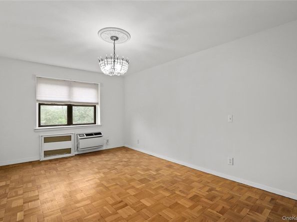 266 Pelham Road 1B, New Rochelle NY 10805
